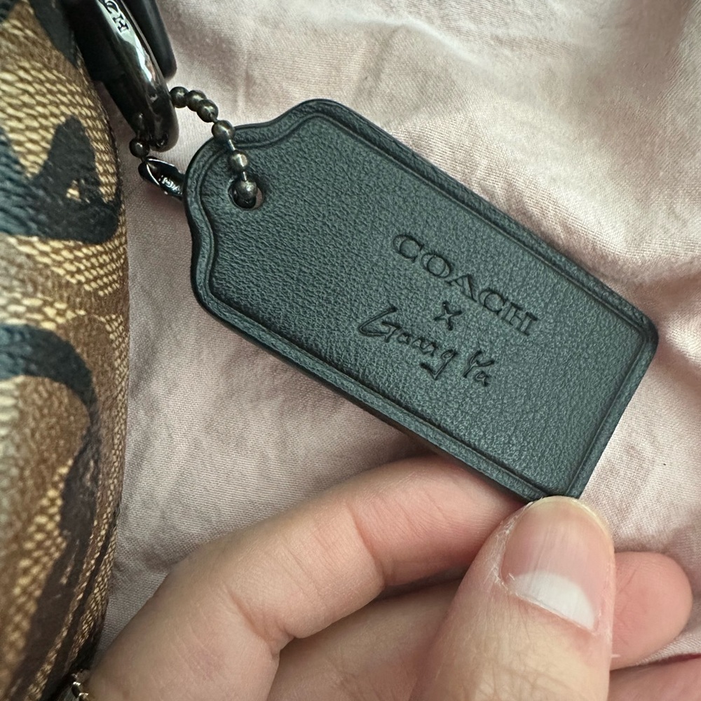 Coach Graham X Guang Yu Crossbody Bag - Picture 10 of 12